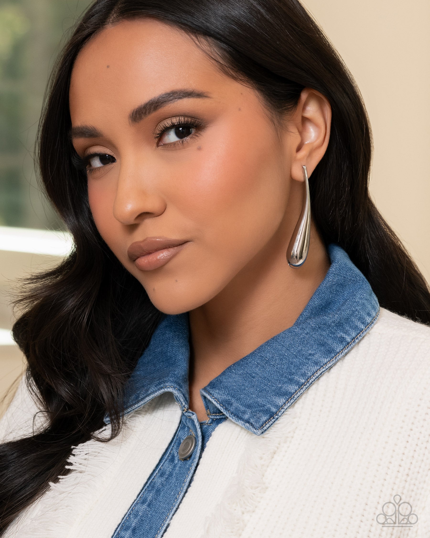 elongated-effort-silver-p5po-svxx-379xx