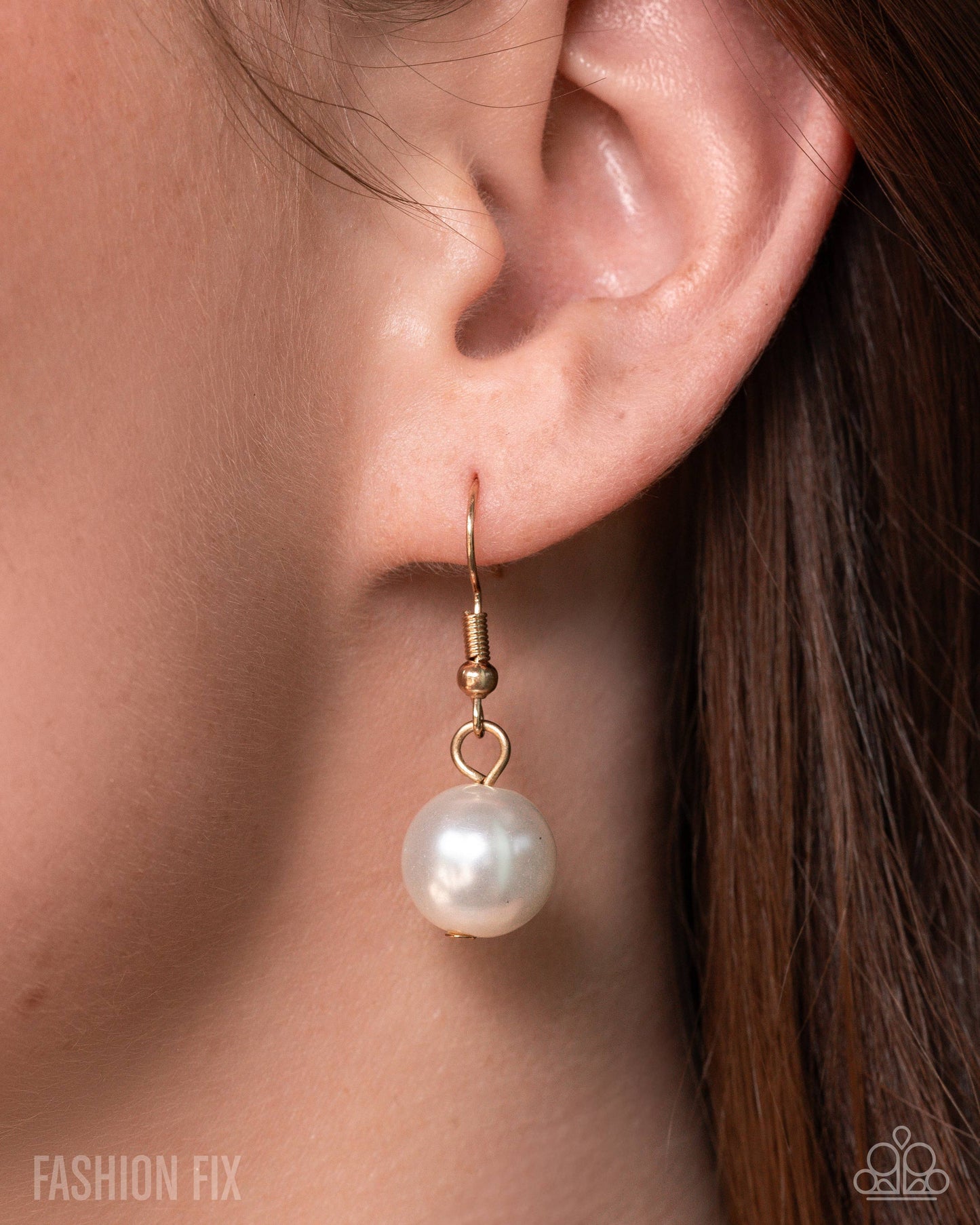 owning-the-room-gold-p2re-gdxx-589no