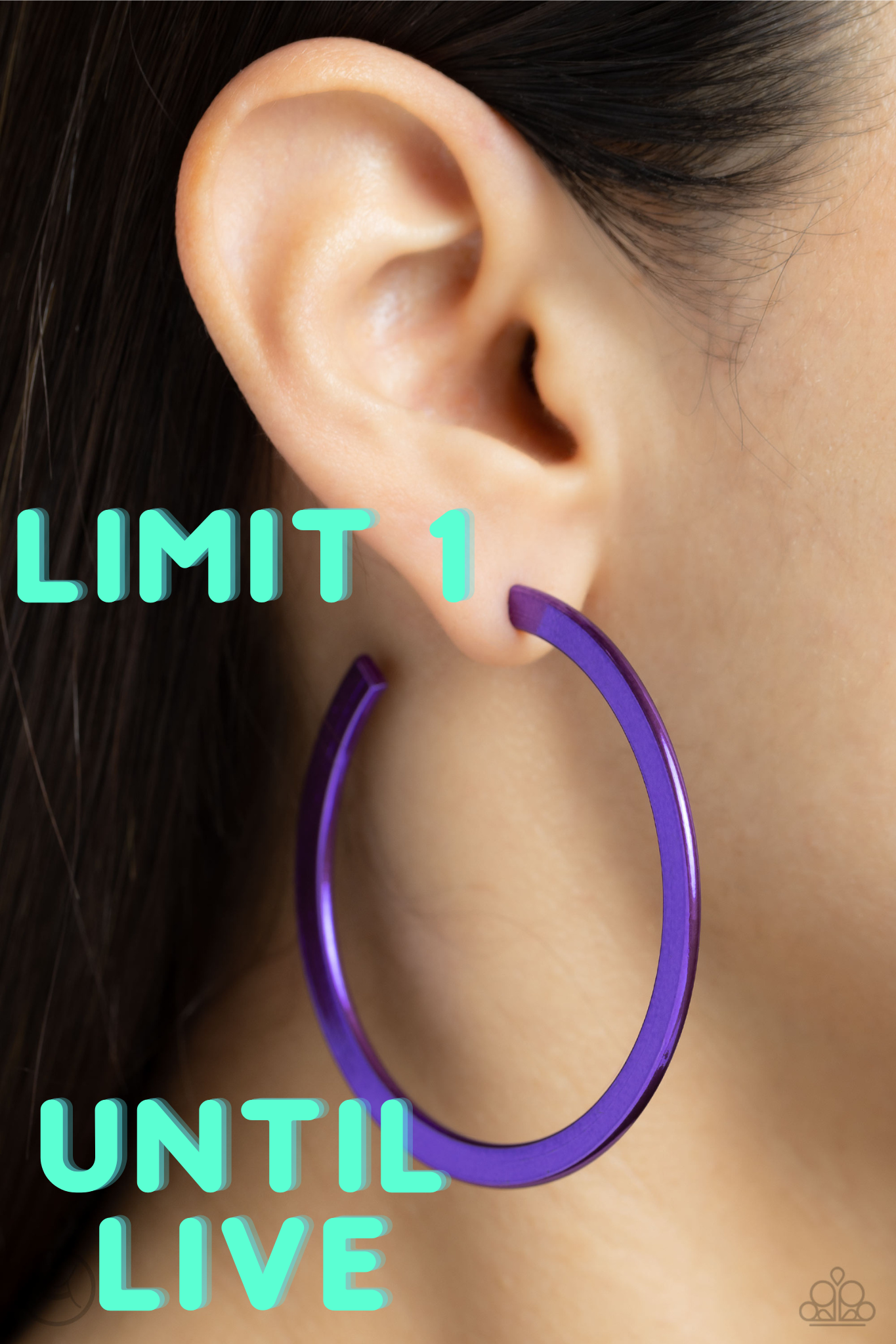 Paparazzi ♥ Pop HOOP - Purple ♥  Earrings