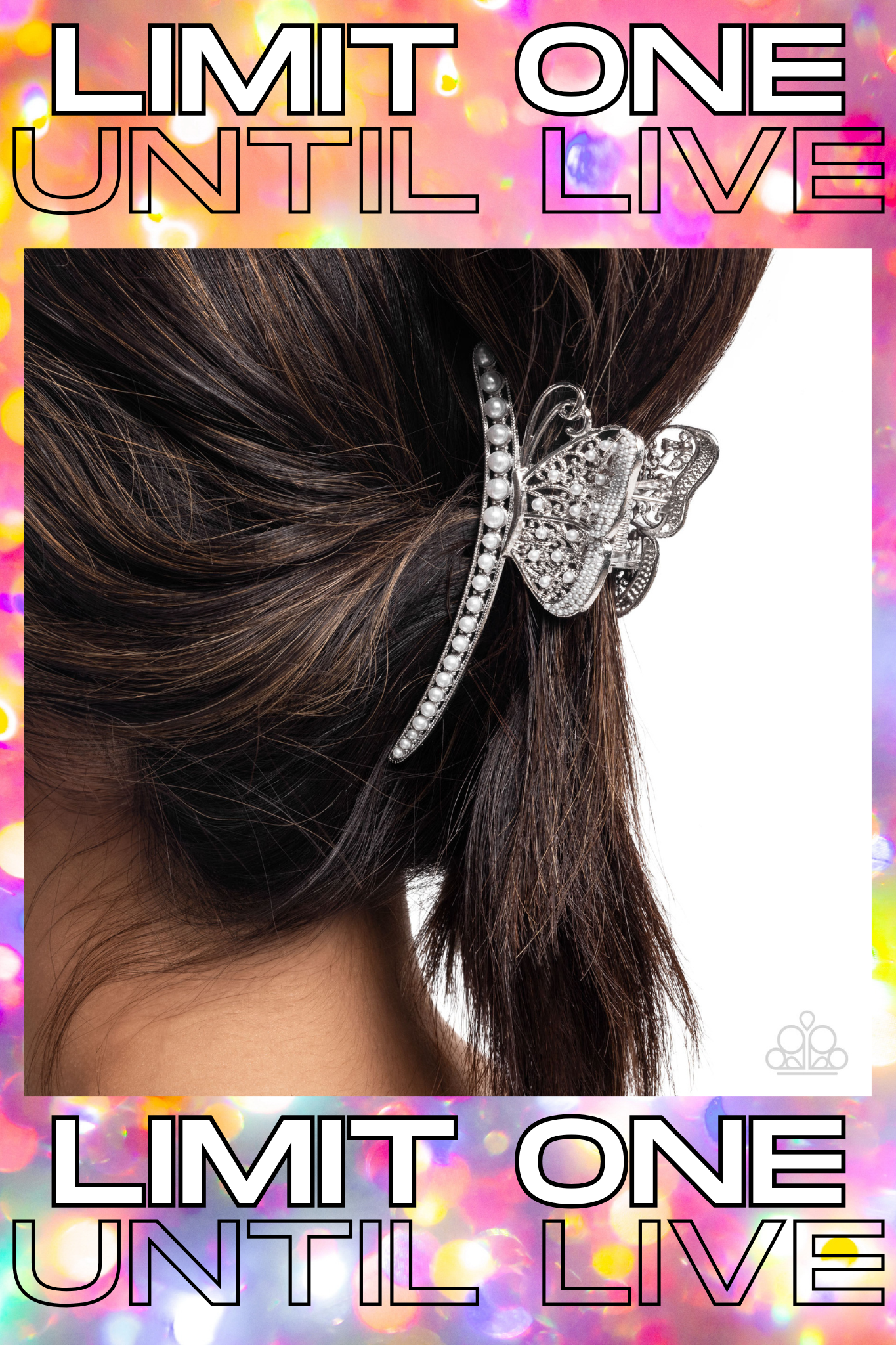 Paparazzi ♥ Pastoral Pearls - White ♥ Hair Clip