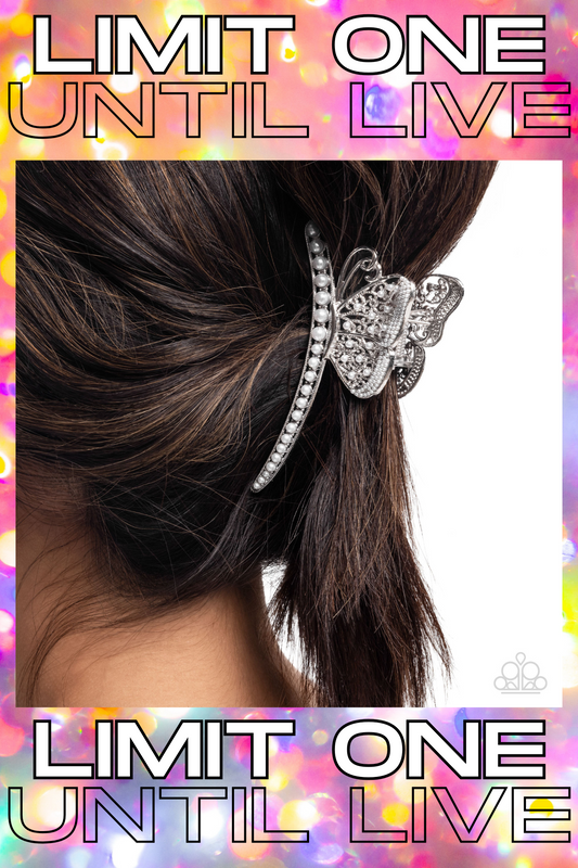 Paparazzi ♥ Pastoral Pearls - White ♥ Hair Clip