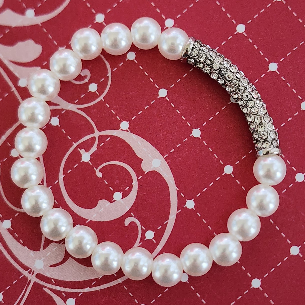 Paparazzi ♥ Elegance Embodied - White ♥  Bracelet