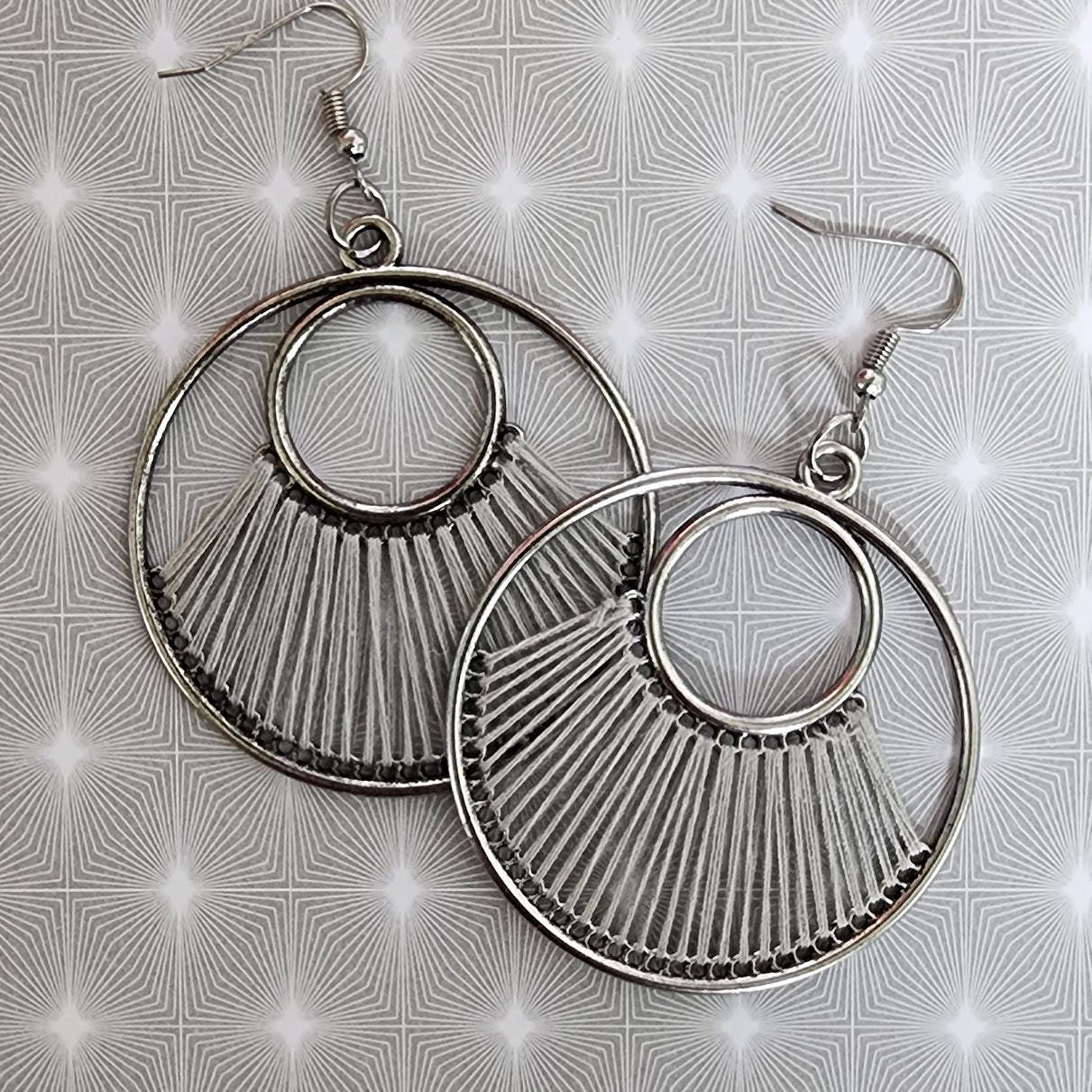 Paparazzi ♥ Really High-Strung - Silver ♥  Earrings