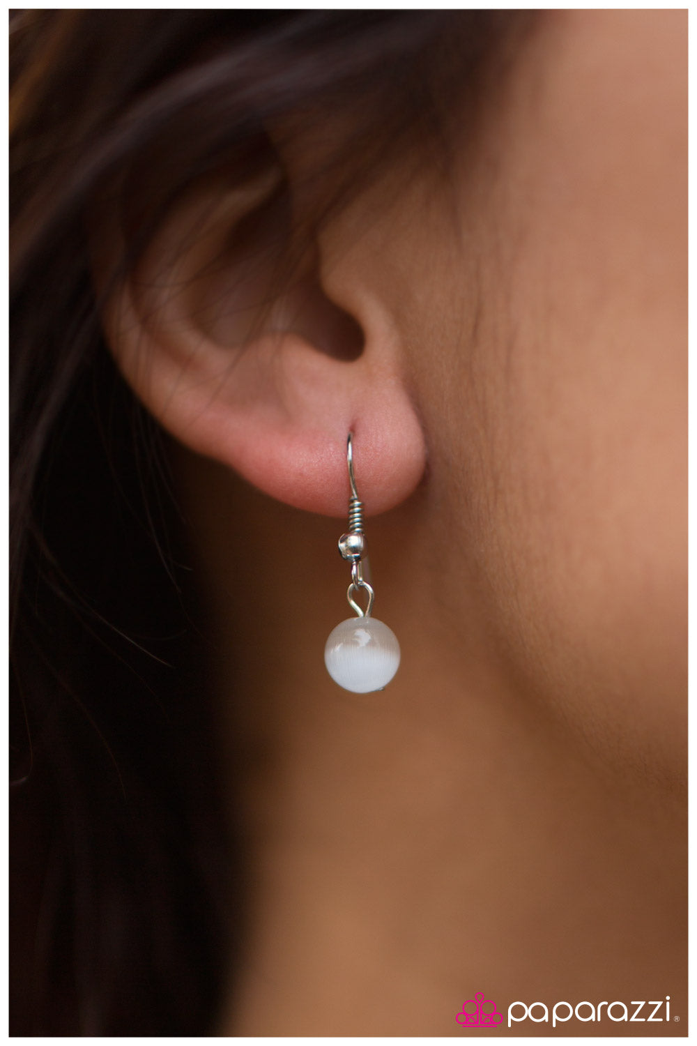 Paparazzi ♥ Modest Of Them All - White ♥  Necklace