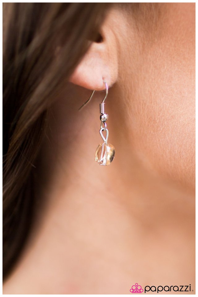 Paparazzi ♥ Floating On Air - Brown ♥ Necklace