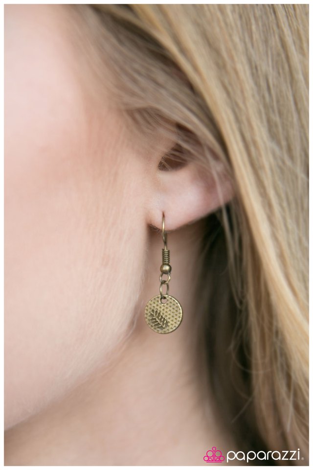 Paparazzi ♥ So BAR, So Good - Brass ♥ Necklace