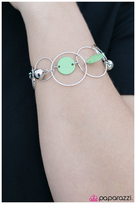 run-the-world-green-p9wh-grxx-040ep