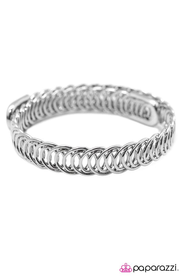 Paparazzi ♥ Wrap The Wrap - Silver ♥ Bracelet