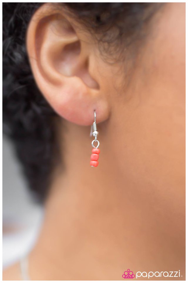 Paparazzi ♥ Early Bird - Coral ♥ Necklace
