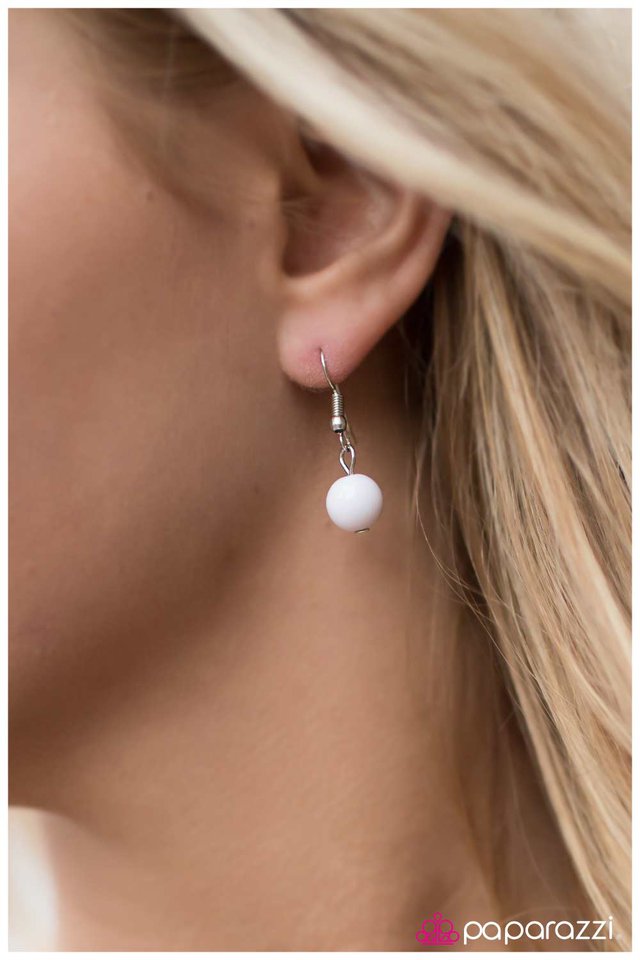 Paparazzi ♥ The Great Expedition - White ♥ Necklace