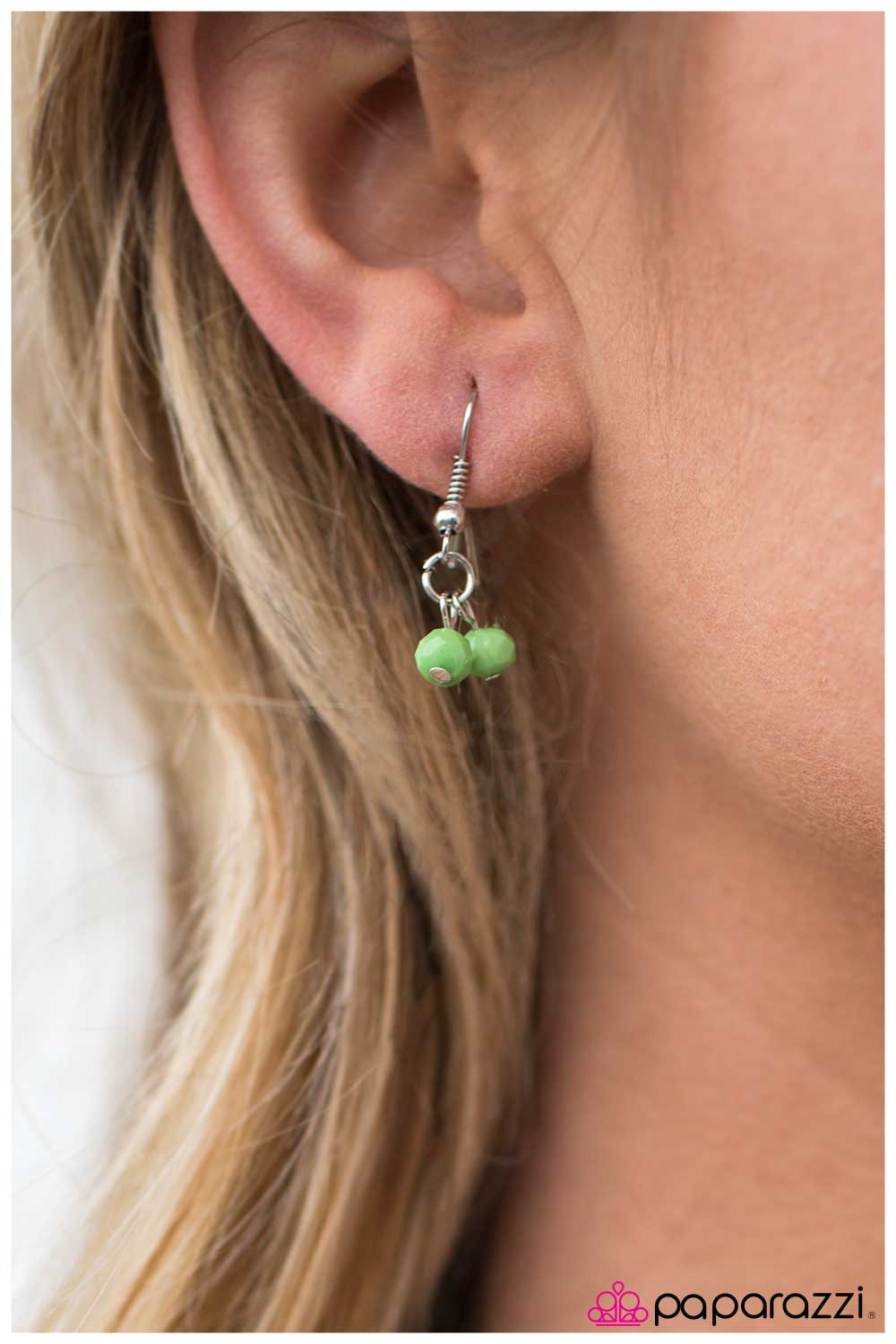 Paparazzi ♥ Watch Me Soar - Green ♥  Necklace