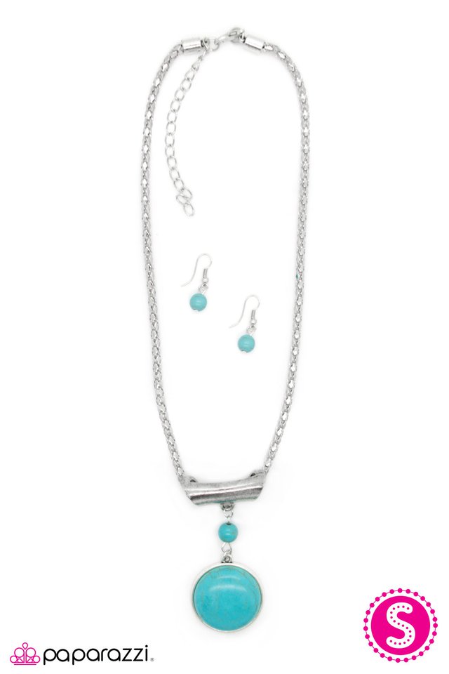 Paparazzi ♥ The Electric Slide - Blue ♥ Necklace