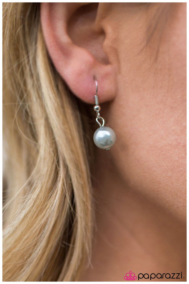 Paparazzi ♥ Divine Grace - Green ♥ Necklace