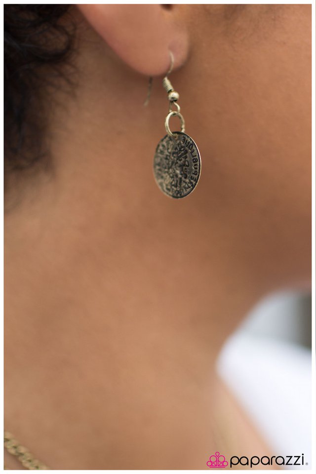 Paparazzi ♥ COIN Artist - Brass ♥ Necklace