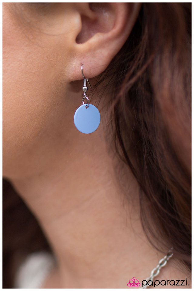 Paparazzi ♥ Lets Hear It For The Girls - Blue ♥ Necklace