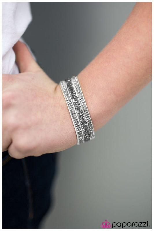 rock-you-like-a-hurricane-white-p9ed-urwt-029xx