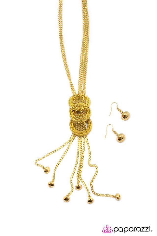 Paparazzi ♥ Boss Status - Gold ♥ Necklace