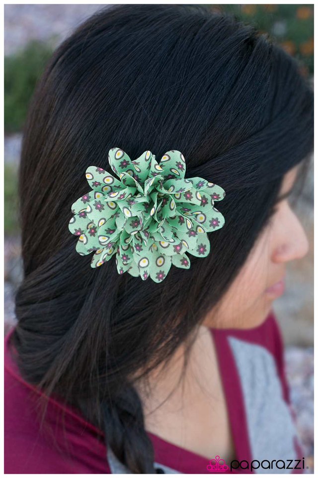 you-really-grew-on-me-green-p7ca-grxx-028xx