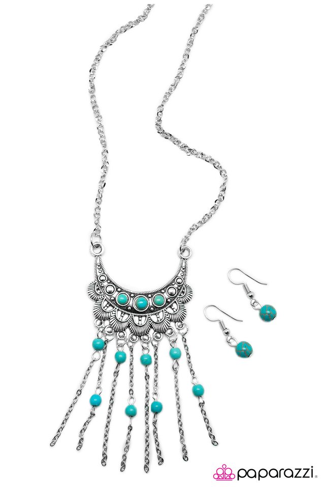 Paparazzi ♥ That 70s Show - Blue ♥ Necklace