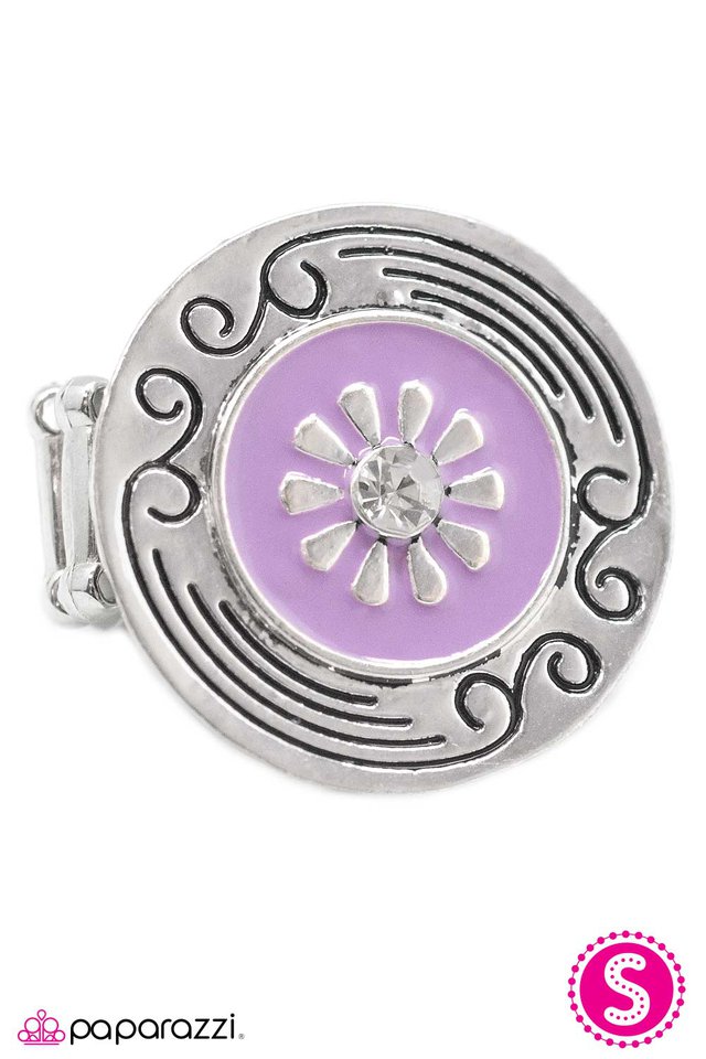 Paparazzi ♥ Happy Hour - Purple ♥ Ring