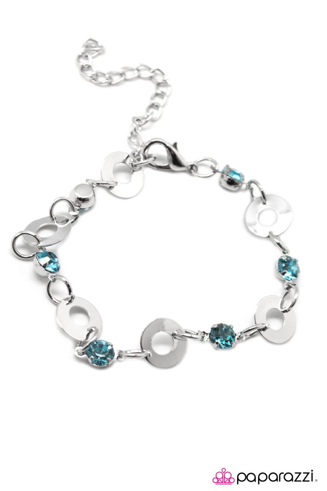 Paparazzi ♥ A Simple Observation - Blue ♥ Bracelet