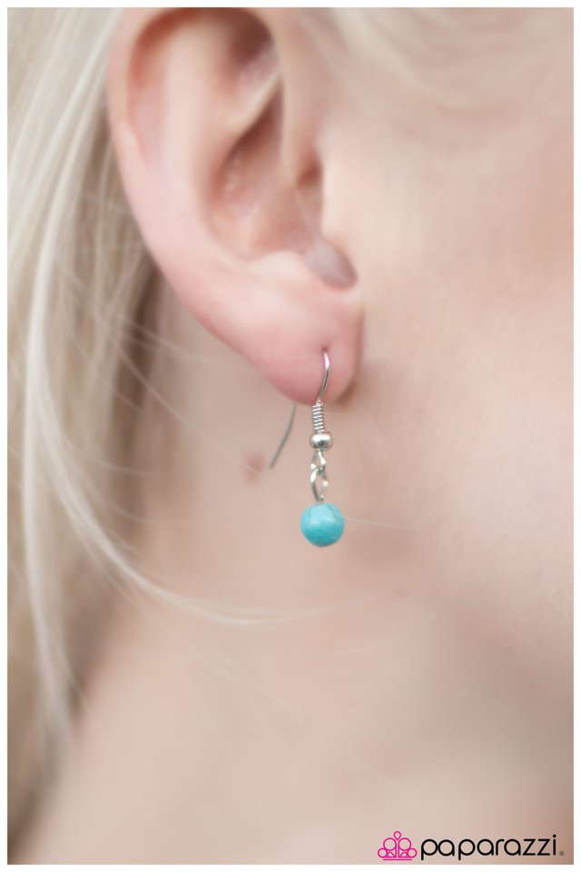 Paparazzi ♥ One Tree Hill - Blue ♥ Necklace