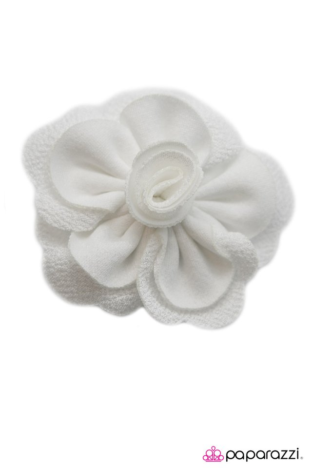 Paparazzi ♥ When Tomorrow Comes - White ♥ Hair Clip
