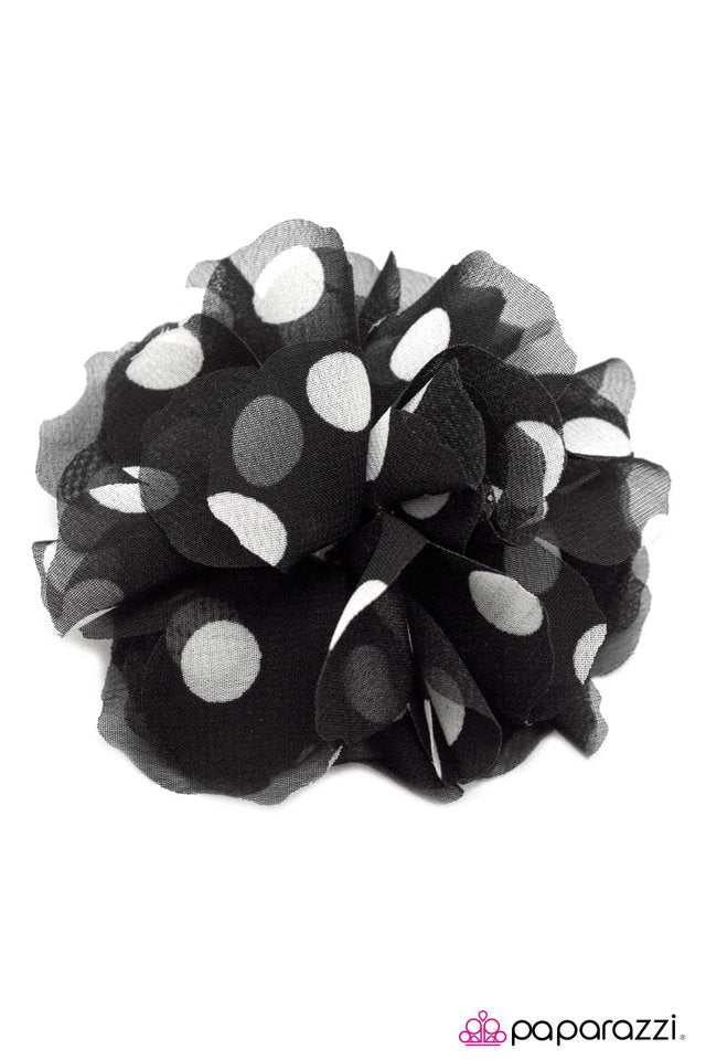 Paparazzi ♥ POLKA-hontas - Black ♥ Hair Clip