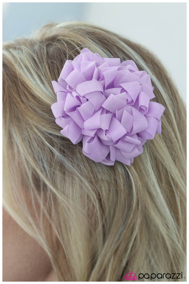shake-your-pom-pom-purple-p7ca-prxx-029xx