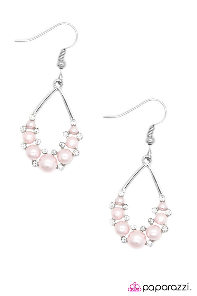 Paparazzi ♥ No Need For Introductions - Pink ♥ Earrings