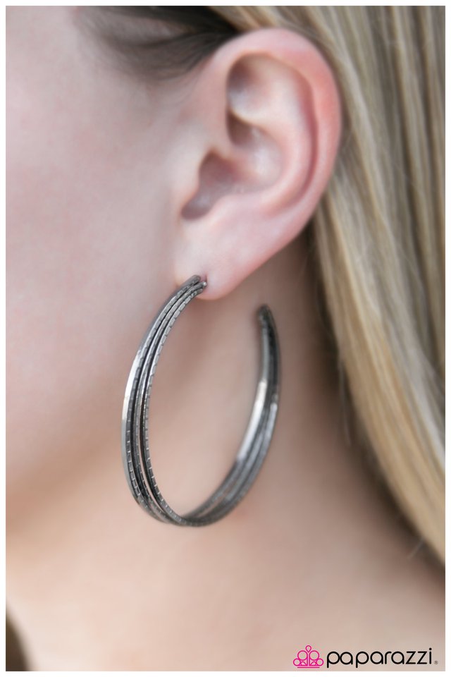 delusions-of-grandeur-p5ho-bkxx-035xx