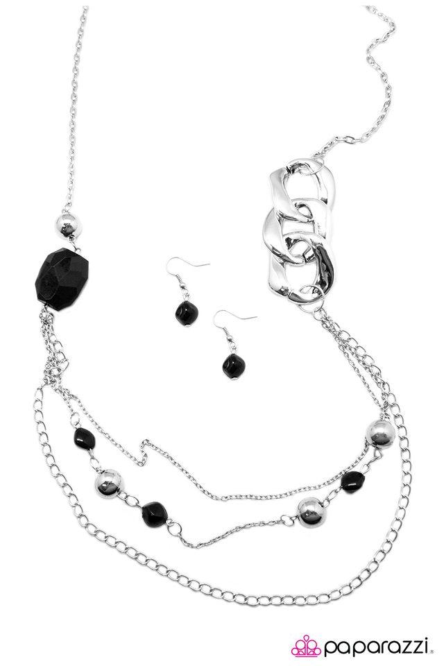Paparazzi ♥ May I Suggest... - Black ♥ Necklace