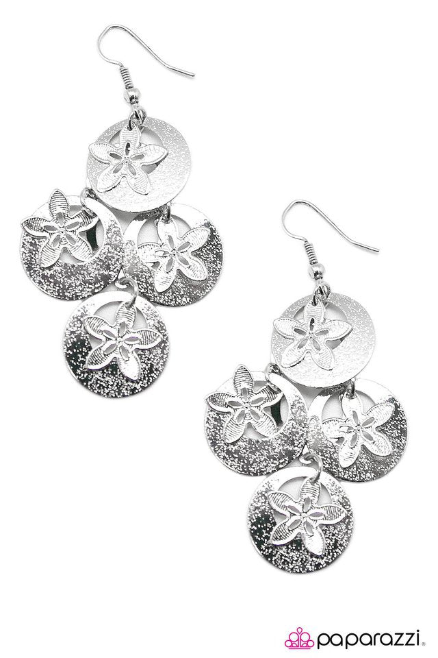 Paparazzi ♥ Spring Showers - Silver ♥ Earrings