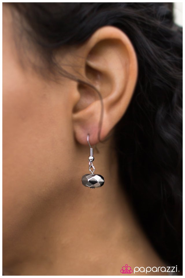 Paparazzi ♥ Not A Moment Too Soon - Silver ♥ Necklace