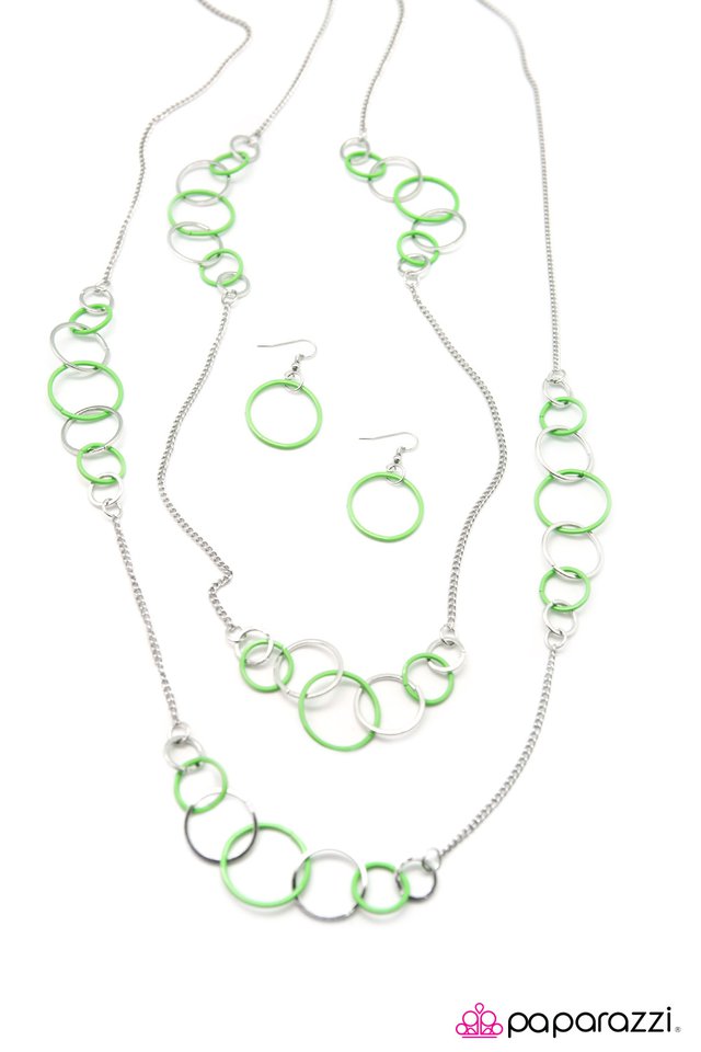 Paparazzi ♥ Feeling Bubbly - Green ♥ Necklace