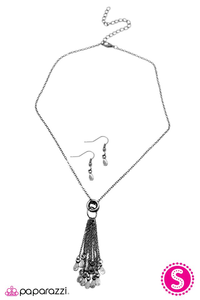 Paparazzi ♥ Ill Cry If I Want To! - Black ♥ Necklace