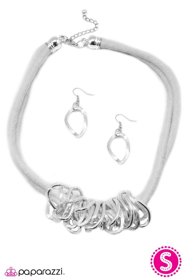 Paparazzi ♥ Tell Me About It - White ♥ Necklace