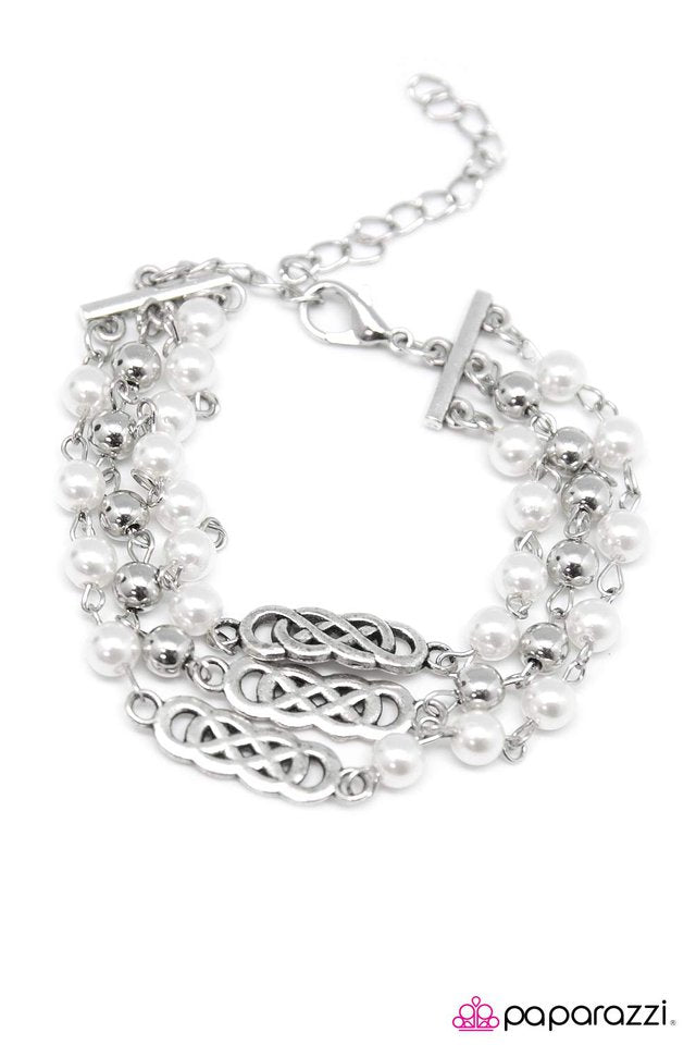 Paparazzi ♥ Ever Everlasting - White ♥ Bracelet