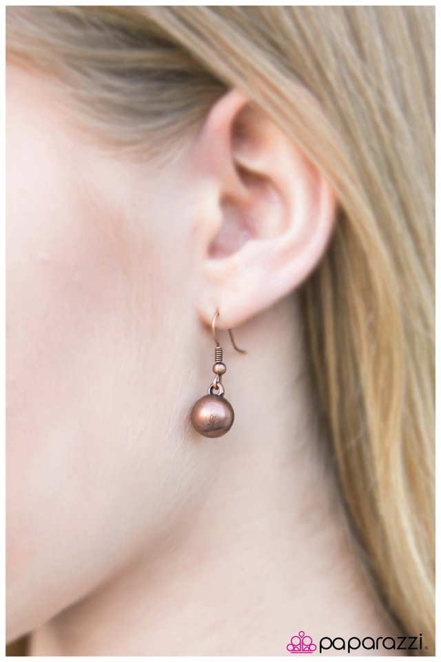 Paparazzi ♥ Solo Act - Copper ♥ Necklace