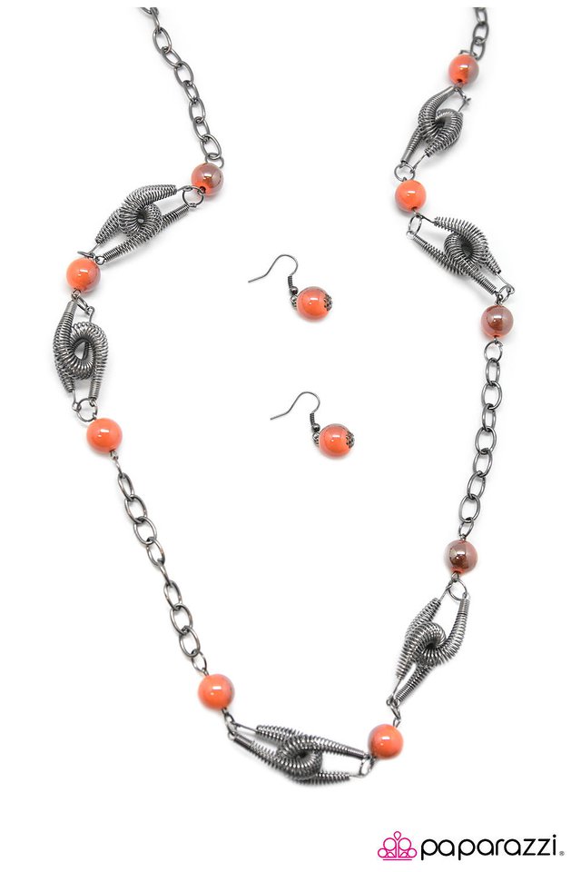Paparazzi ♥ A Spring In My Step - Orange ♥ Necklace