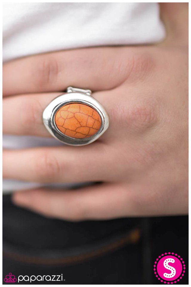 you-have-my-attention-orange-p4se-ogxx-024xx
