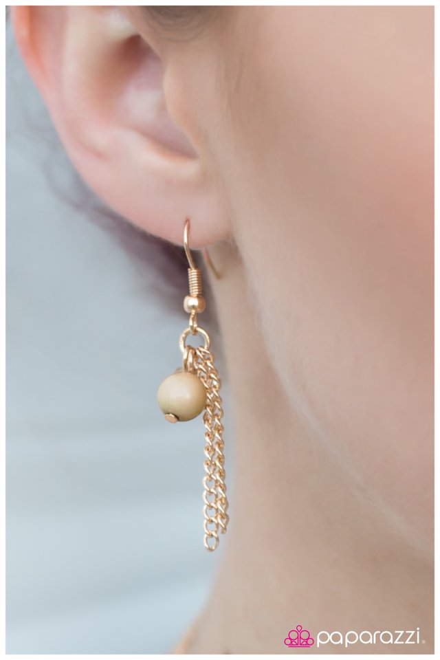 Paparazzi ♥ The Little Mermaid - Brown/Gold ♥ Necklace