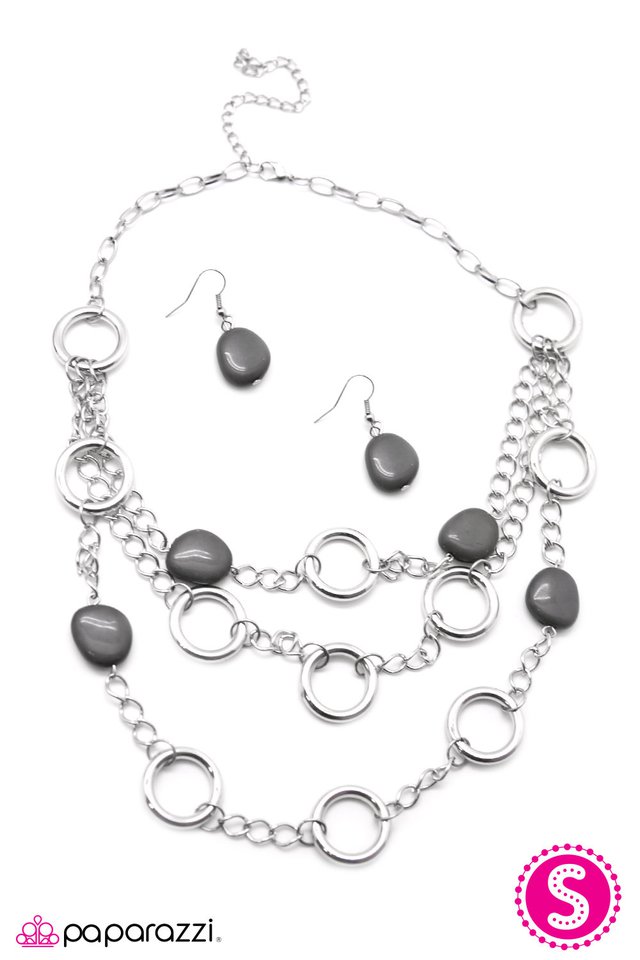 Paparazzi ♥ The Optimist - Silver ♥ Necklace