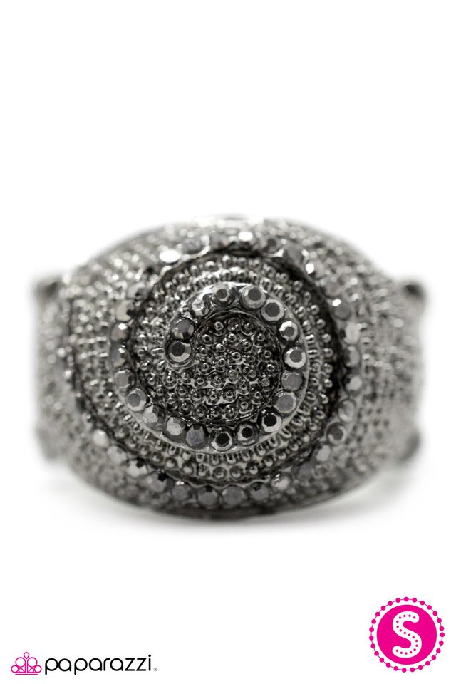 Paparazzi ♥ Lost In Space - Black ♥ Ring