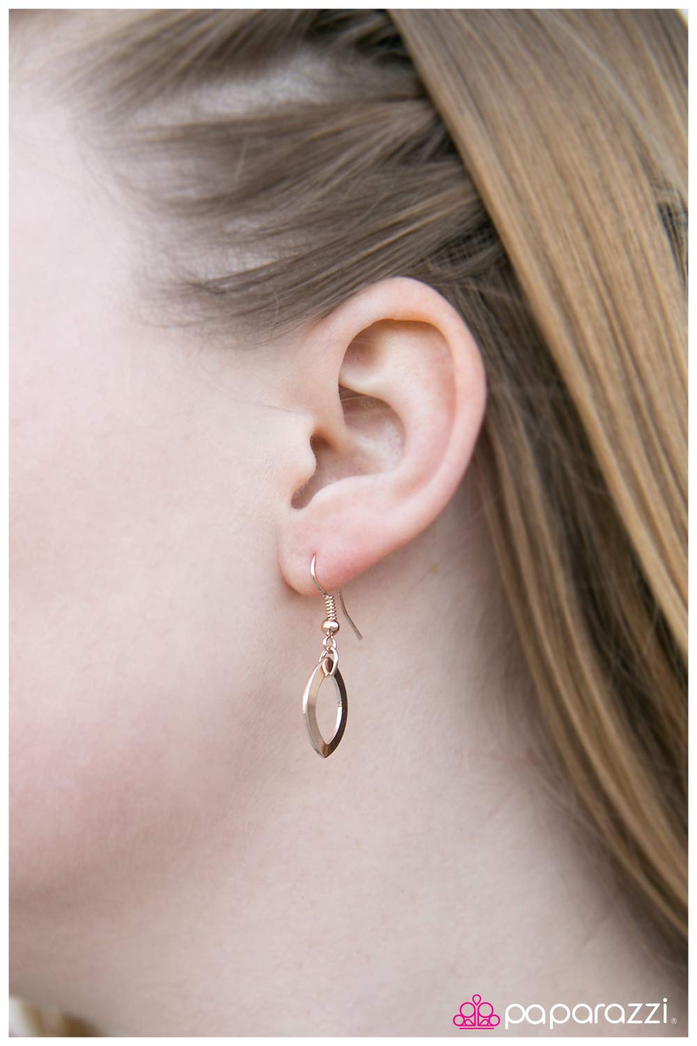 Paparazzi ♥ Bare Necessities - Rose Gold ♥  Necklace