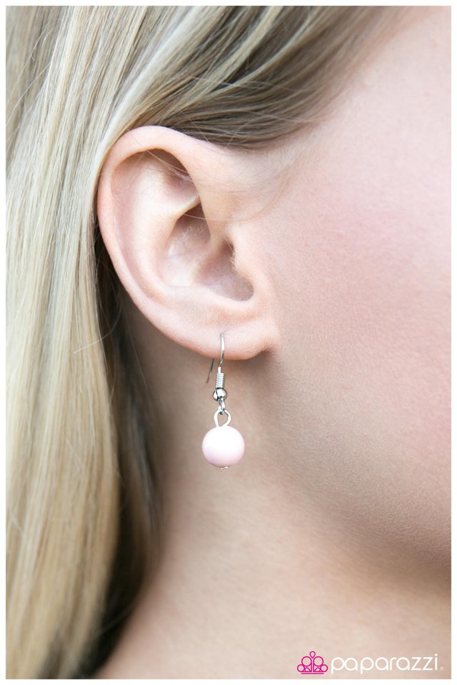 Paparazzi ♥ Its a Date! - Pink ♥ Necklace