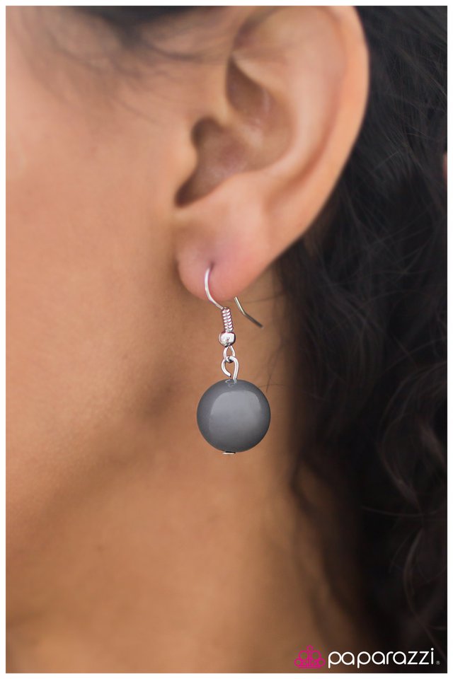 Paparazzi ♥ Back In Business - Silver ♥ Lanyard