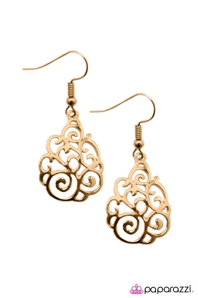 Paparazzi ♥ The Concert Hall - Gold ♥ Earrings