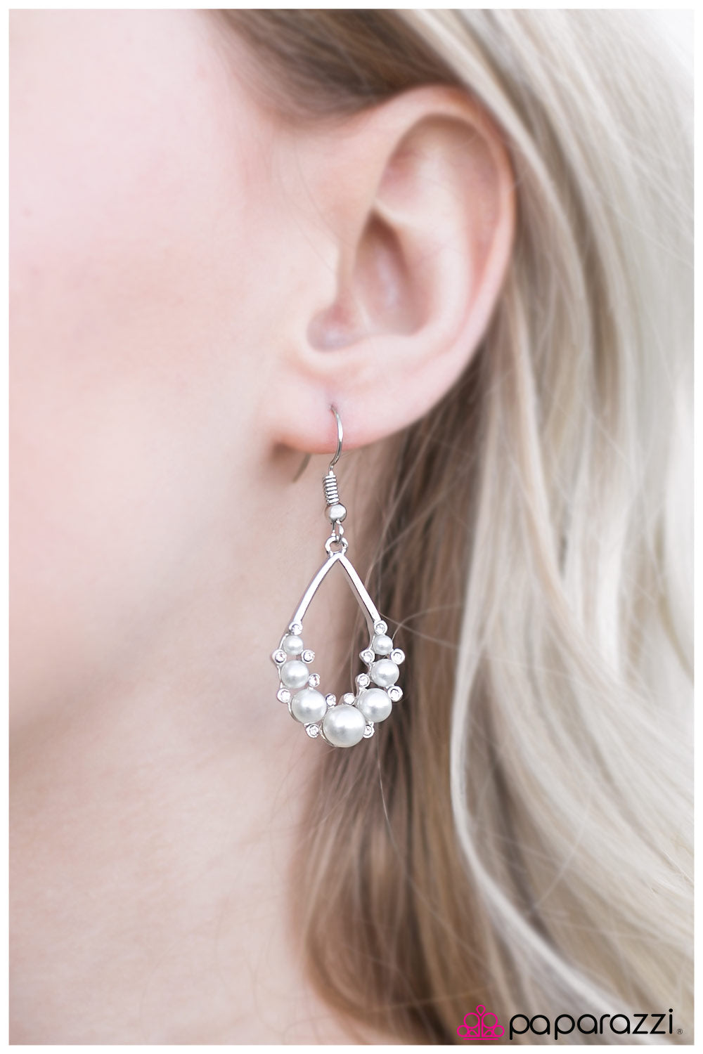 no-need-for-introductions-white-p5re-wtxx-063xx