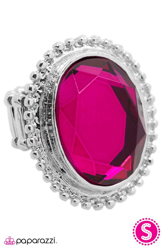 Paparazzi ♥ Bow Down - Pink ♥ Ring